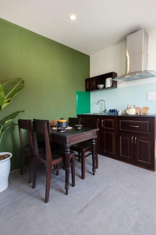 Centraltique Downtown - Bespoke Colonial House Near Hoan Kiem Lake Hanoi Exterior photo